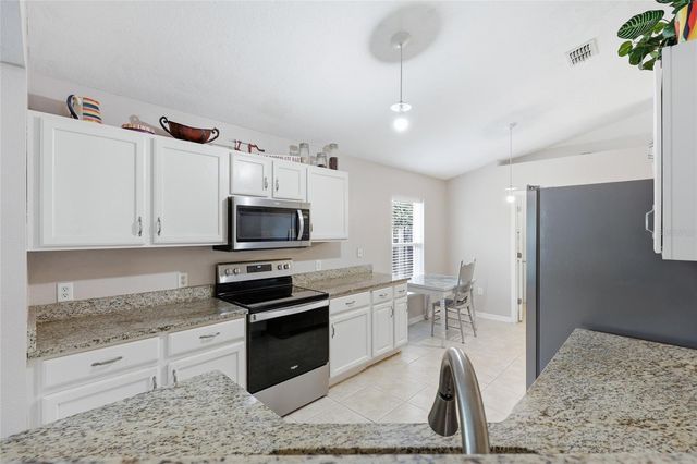 23152 NW 11TH ROAD, Newberry, FL 32669