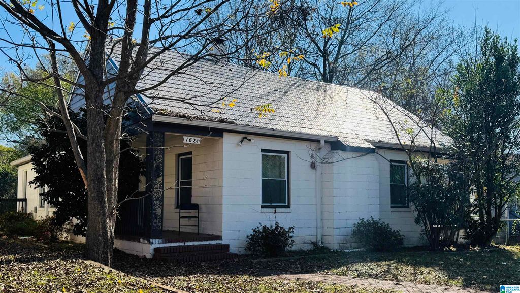 1621 DARTMOUTH AVENUE, Bessemer, AL 35020