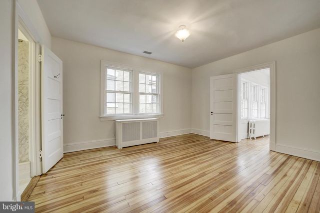 2849 29TH ST NW, Washington, DC 20008