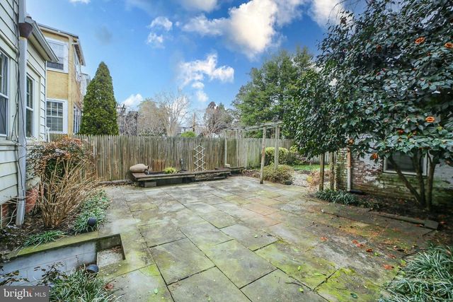 2849 29TH ST NW, Washington, DC 20008