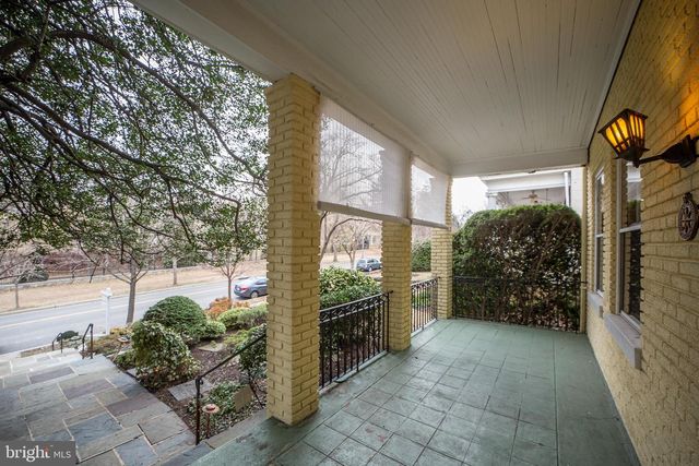 2849 29TH ST NW, Washington, DC 20008