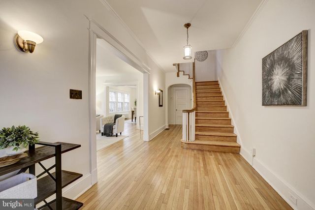 2849 29TH ST NW, Washington, DC 20008