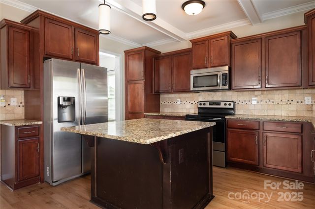 12842 Connemara Court, Midland, NC 28107