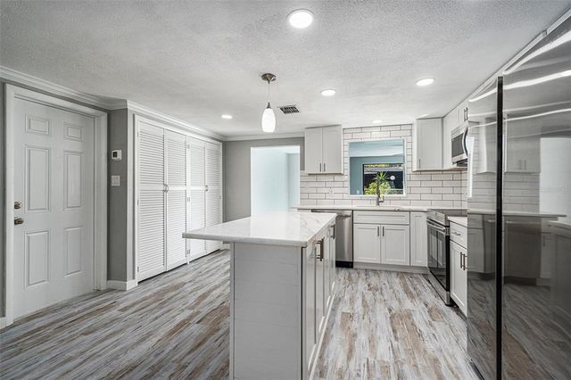 9141 GREENBRIAR LANE, Port Richey, FL 34668