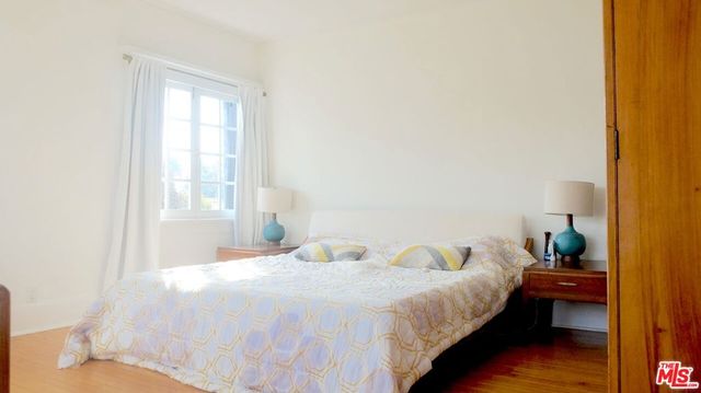 2417 Walgrove Avenue, Los Angeles, CA 90066