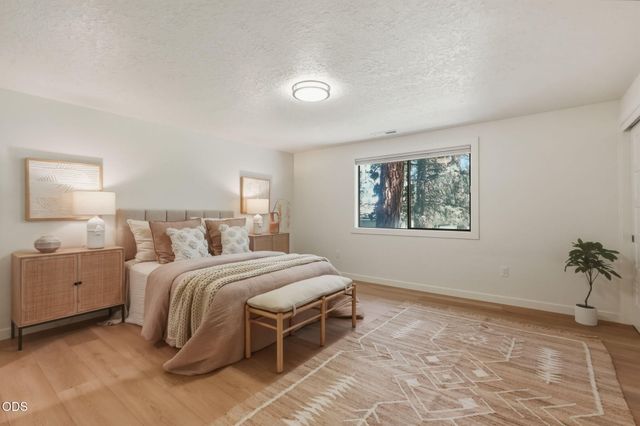 20422 Bullblock Road, Bend, OR 97702