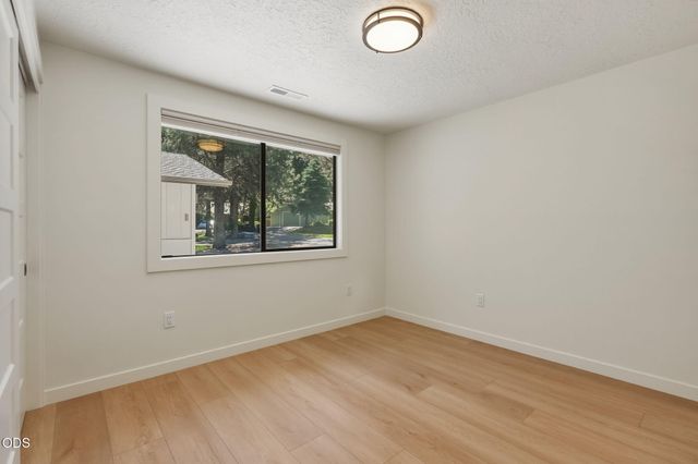 20422 Bullblock Road, Bend, OR 97702