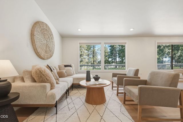 20422 Bullblock Road, Bend, OR 97702