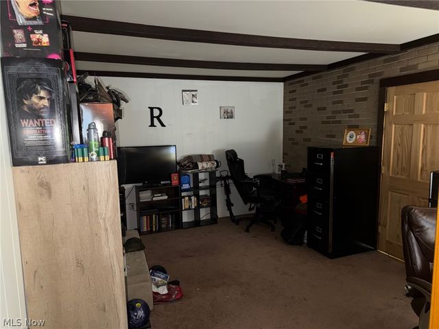 83 Watson Lane, Belpre, OH 45714