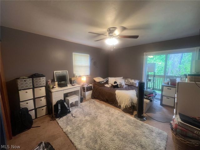 83 Watson Lane, Belpre, OH 45714