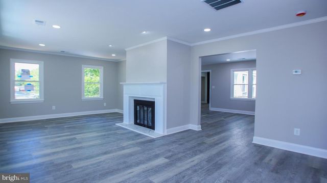 2608 HOLLY DR, Fort Washington, MD 20744