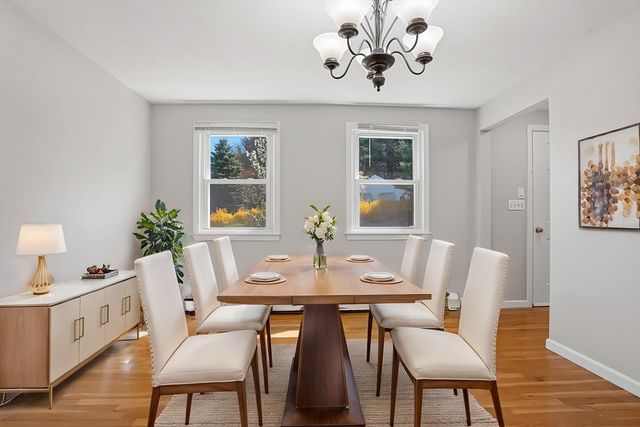 31 Lexington Road, Shrewsbury, MA 01545