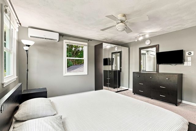 31 Lexington Road, Shrewsbury, MA 01545