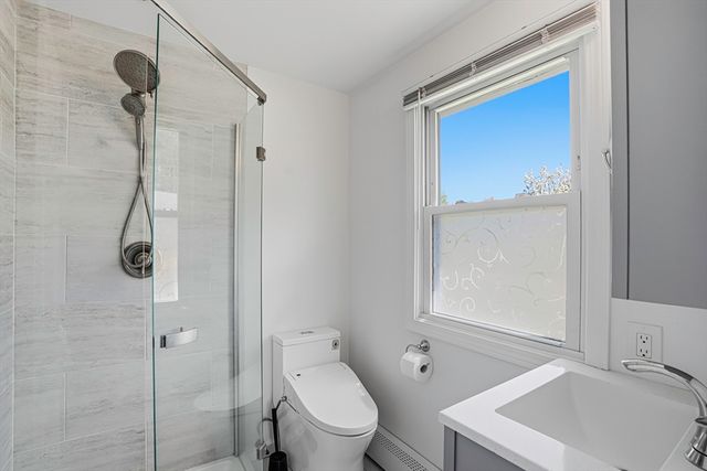 31 Lexington Road, Shrewsbury, MA 01545