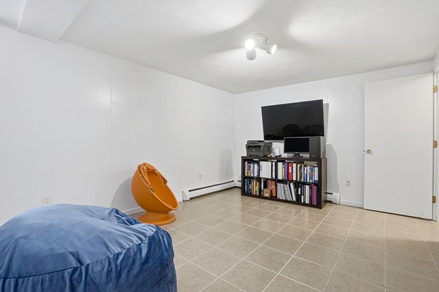 31 Lexington Road, Shrewsbury, MA 01545