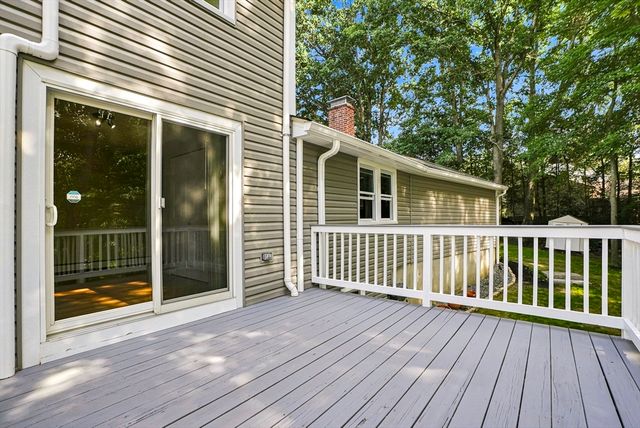 31 Lexington Road, Shrewsbury, MA 01545