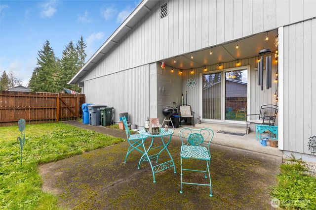 14209 14211 107th Avenue Ct E, Puyallup, WA 98374