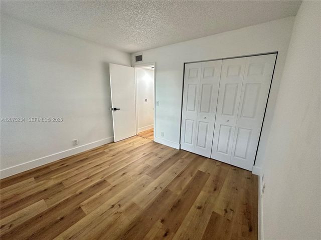 202 Lake Pointe Drive 104, Oakland Park, FL 33309