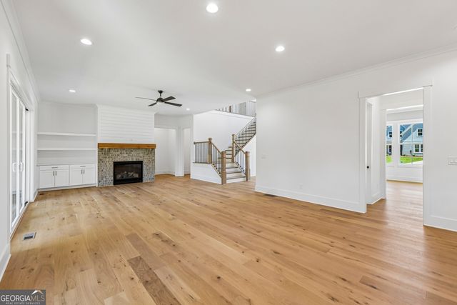 9150 Greenway Court, Gainesville, GA 30506