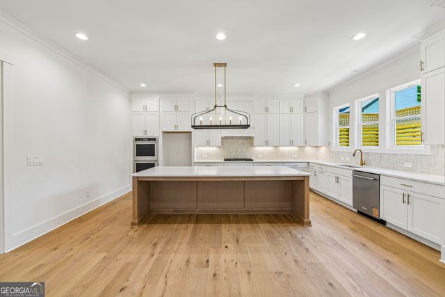 9150 Greenway Court, Gainesville, GA 30506