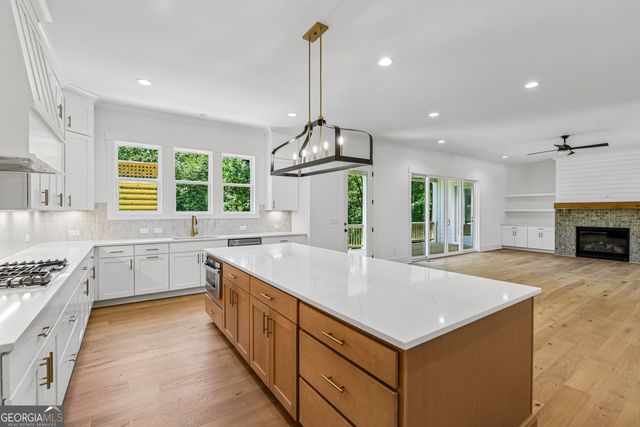 9150 Greenway Court, Gainesville, GA 30506