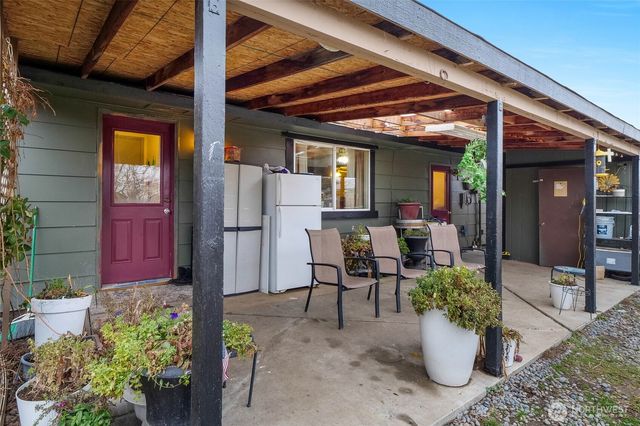 1692 S Wallace Street, Moses Lake, WA 98837