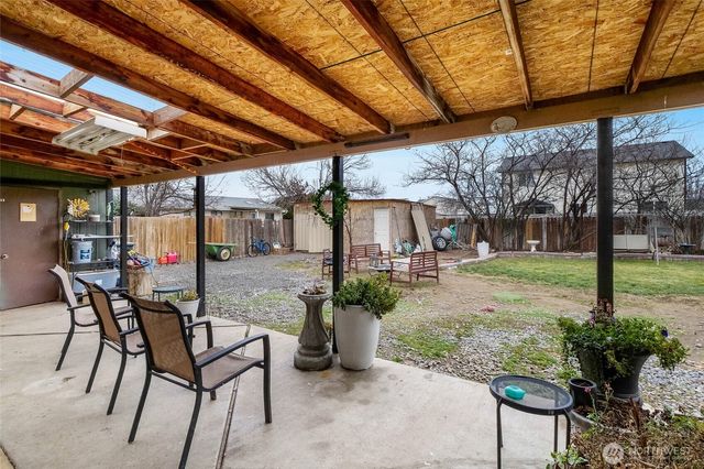 1692 S Wallace Street, Moses Lake, WA 98837