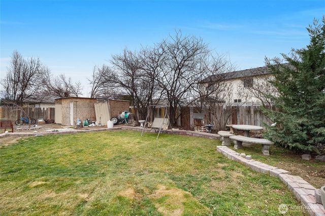 1692 S Wallace Street, Moses Lake, WA 98837