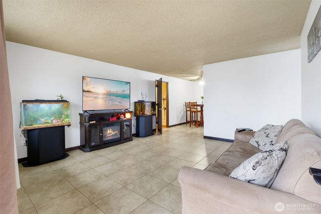 1692 S Wallace Street, Moses Lake, WA 98837