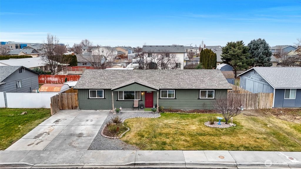 1692 S Wallace Street, Moses Lake, WA 98837