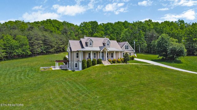 853 Obed River Rd, Crossville, TN 38555