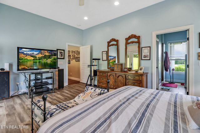 853 Obed River Rd, Crossville, TN 38555