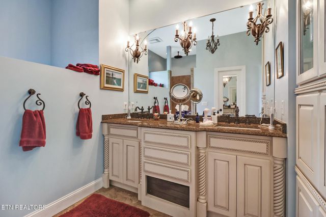 853 Obed River Rd, Crossville, TN 38555