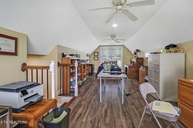 853 Obed River Rd, Crossville, TN 38555