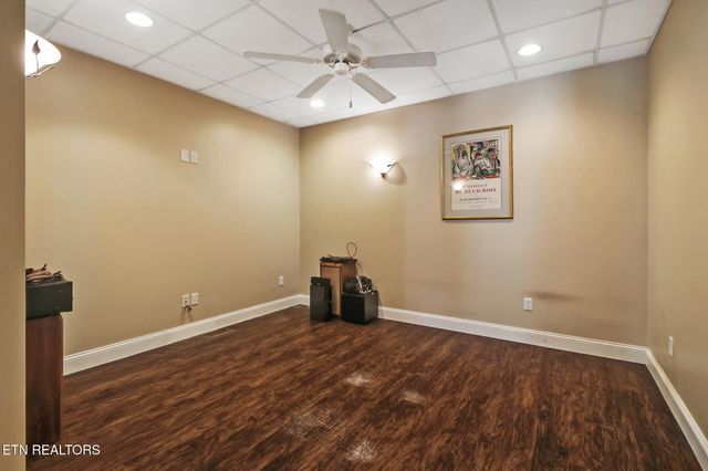 853 Obed River Rd, Crossville, TN 38555