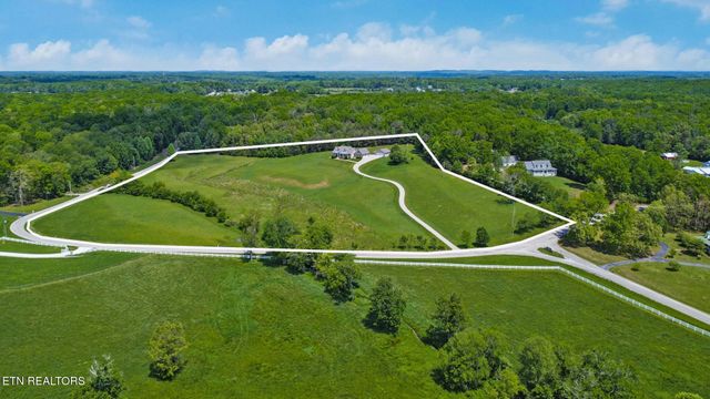 853 Obed River Rd, Crossville, TN 38555