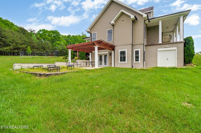 853 Obed River Rd, Crossville, TN 38555