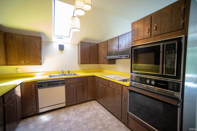 3443 Washington Avenue, Vincennes, IN 47591