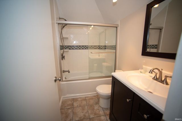 3443 Washington Avenue, Vincennes, IN 47591