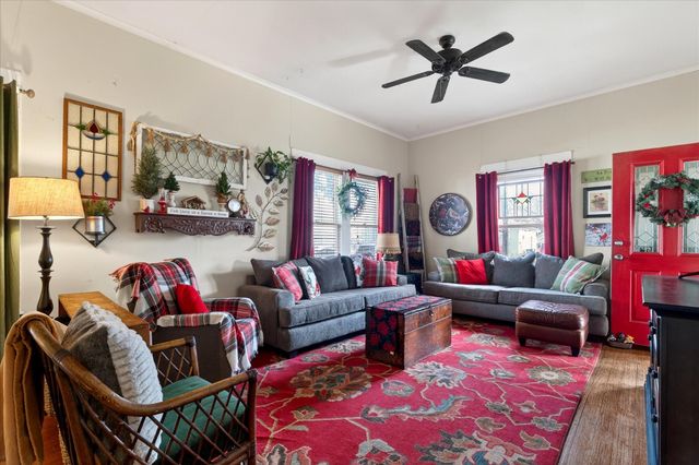 1309 N Austin Street, Denton, TX 76201