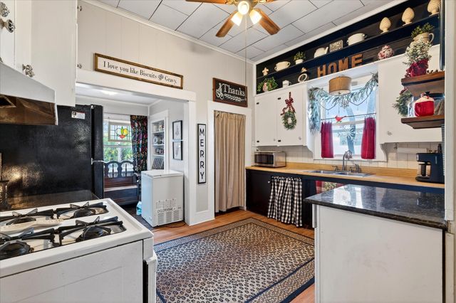 1309 N Austin Street, Denton, TX 76201