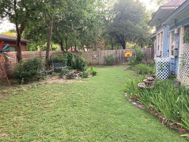 1309 N Austin Street, Denton, TX 76201