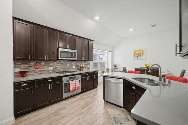 1400 Crossvine Drive, Anna, TX 75409