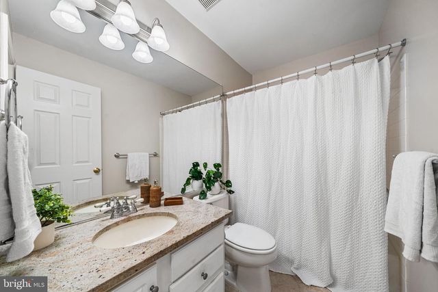 11525 BERTRAM ST, Woodbridge, VA 22192