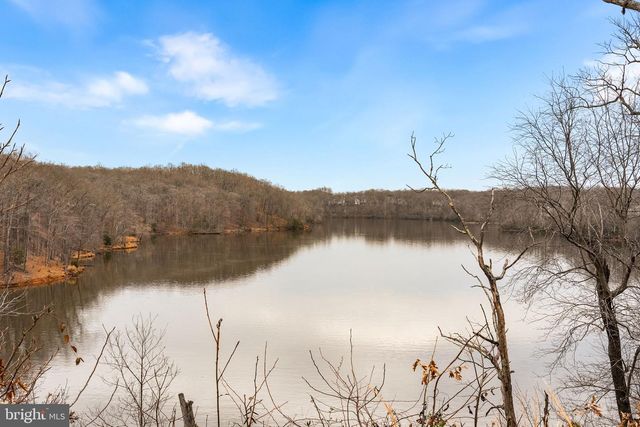 11525 BERTRAM ST, Woodbridge, VA 22192