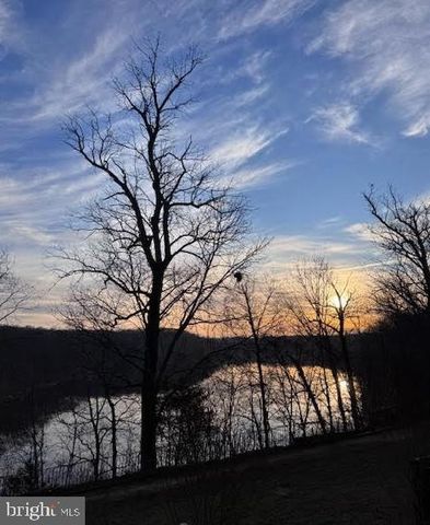 11525 BERTRAM ST, Woodbridge, VA 22192