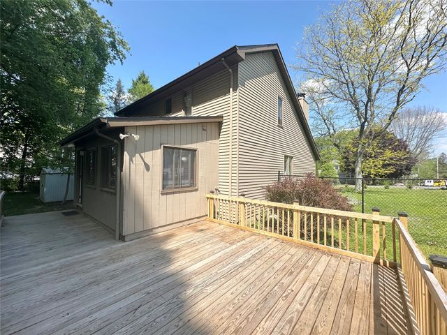 12150 LAY Road, Edinboro, PA 16412