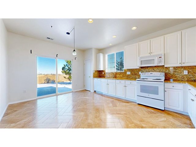 431 Peabody St, Castle Rock, CO 80104