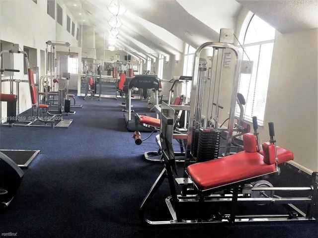 3410 N Pinewalk Dr N 827, Margate, FL 33063