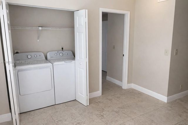 3410 N Pinewalk Dr N 827, Margate, FL 33063